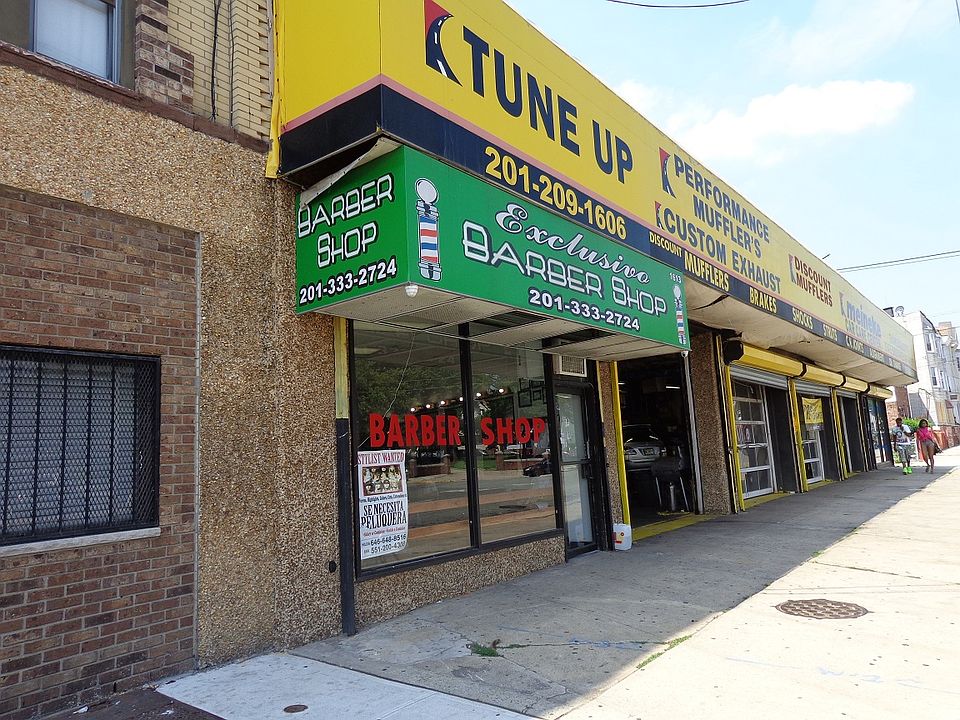 2nd image of 1613 Kennedy Blvd