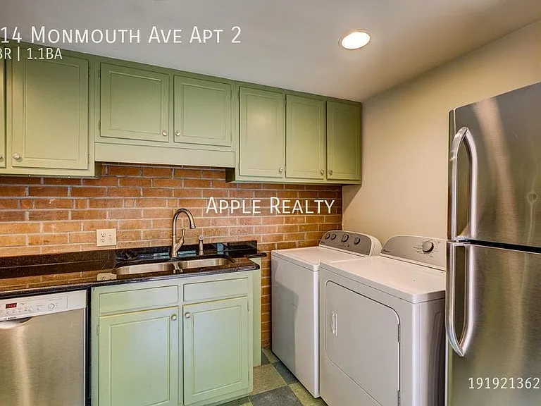 914 Monmouth Ave #2 — Photo 5