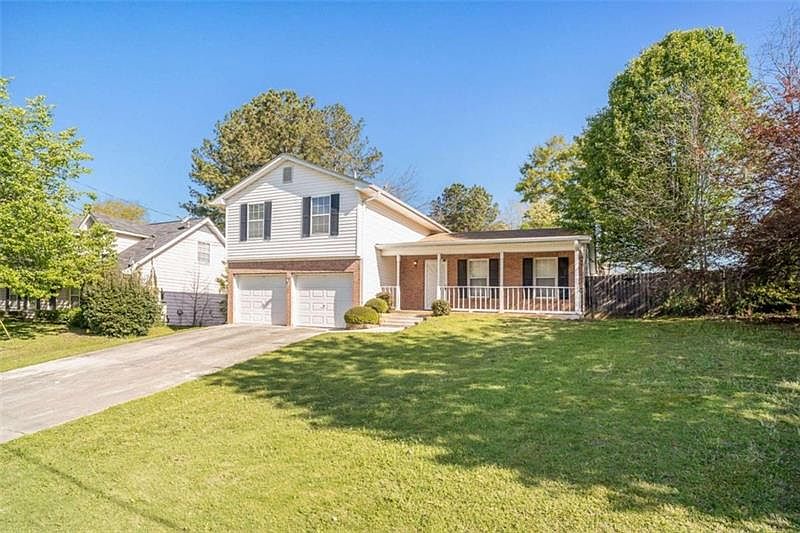 1st image of 822 Stonebridge Park Cir