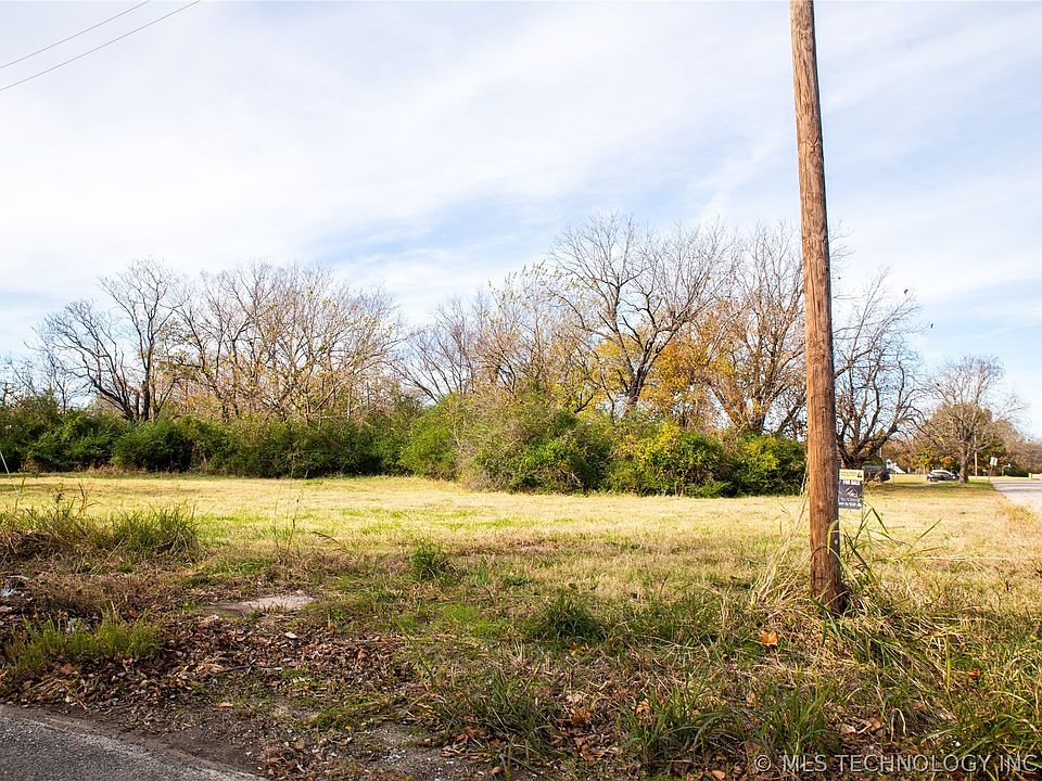 1st image of 800 S 5th St