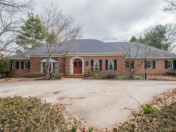 1756 Dunbarton Ave NW, Canton, OH 44708