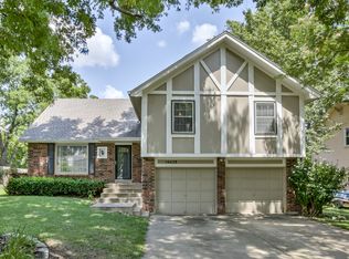 16628 W 145th St, Olathe, KS 66062