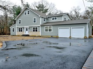 2078 Motor Pkwy, Hauppauge, NY 11749