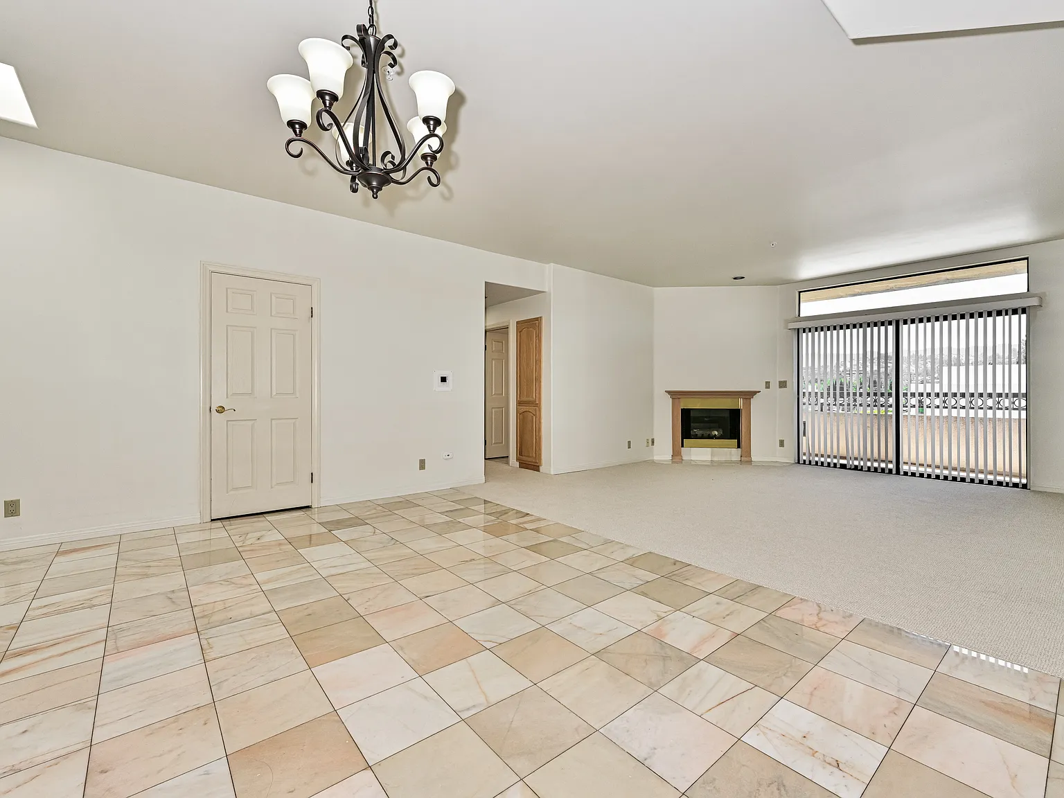 5319 Lindley Avenue #303, Tarzana, CA 91356 — Photo 3