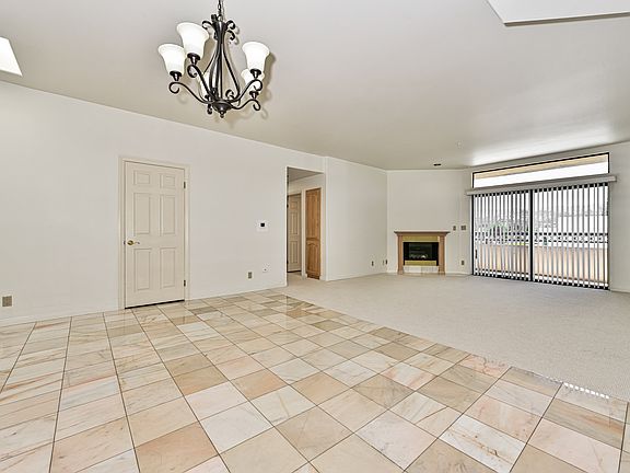 3rd image of 5319 Lindley Ave Unit 303
