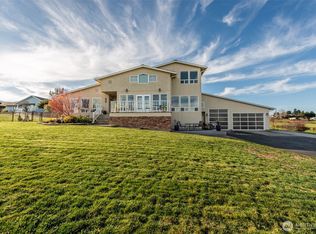 1031 Spyglass Lane, Sequim, WA 98382