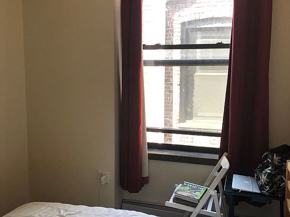 5th image of 319 Eldert St APT 2R