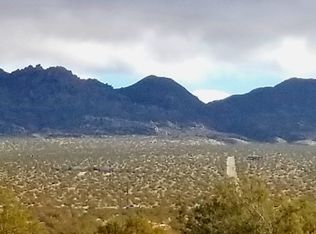 Terrace Dr, Joshua tree, CA 92252