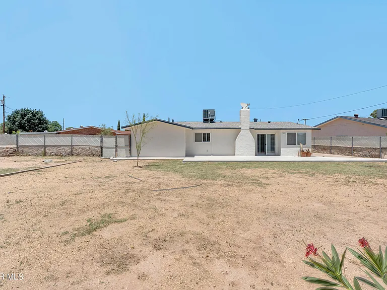10516 Cuesta Brava Ln — Photo 34