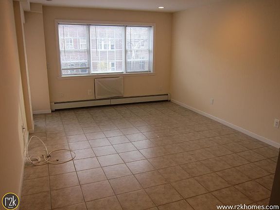 5th image of 2325 30th Dr #3A