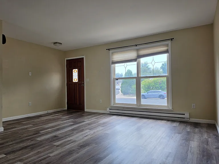 11186 Forest Ave — Photo 5