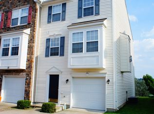 35 Robin Ln, Morgantown, WV 26508