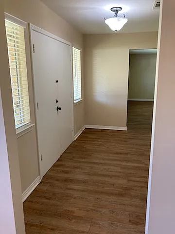 4210 Langley Ave — Photo 5