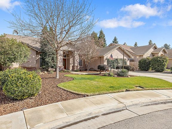 2nd image of 3010 S La Mesa Court