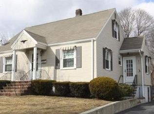 14 Loris Rd, Peabody, MA 01960