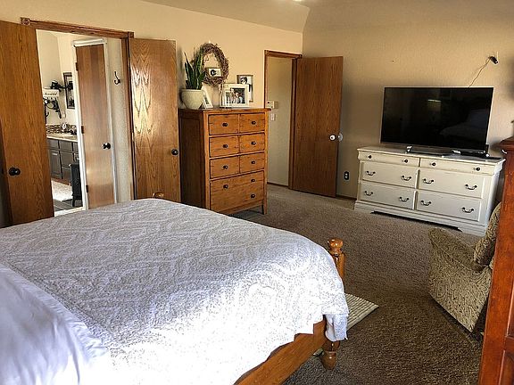 3rd image of 13609 Nancy Ann Dr