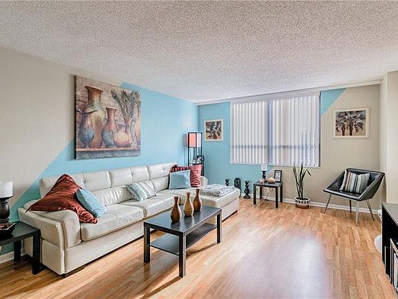 2nd image of 2614 Cove Cay Dr Unit 302