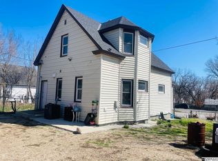1804 N 33rd St, Omaha, NE 68111