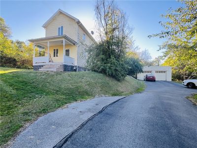 141 Kasevic Ln, New Castle, PA, 16101