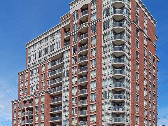 3rd image of 2 Clairtrell Rd Unit 1010