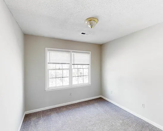 1742 Skinner Ave — Photo 16
