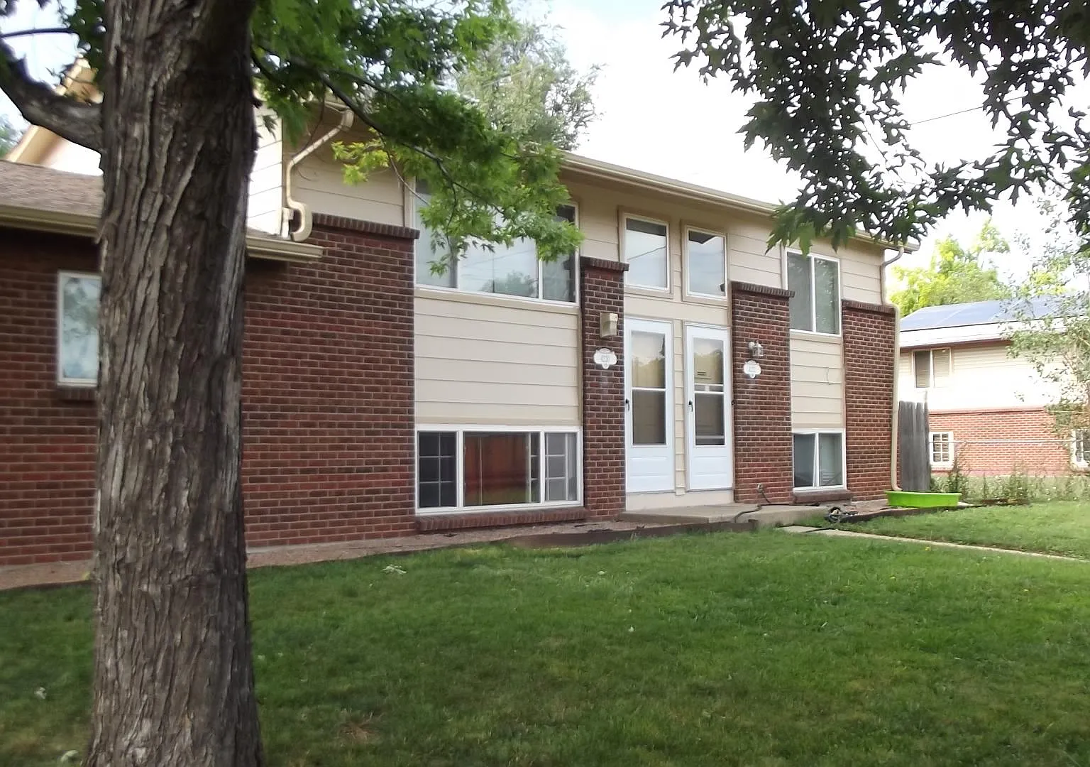 2 bed, 925 sqft, $1,800 — Photo 1