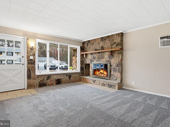 5th image of 820 Auburn Rd