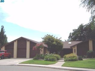 3245 S Johnson St, Visalia, CA 93277