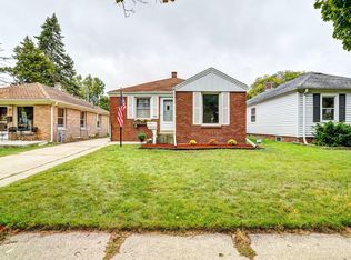 2504 Drexel Ave, Racine, WI 53403