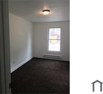 1st image of 713 W Adams St APT 4