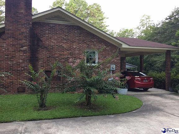 2nd image of 724 Crescent Dr