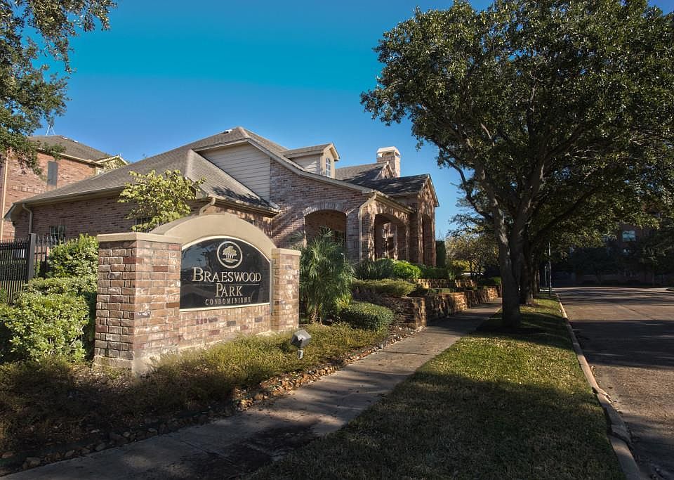 1st image of 2255 Braeswood Park Dr APT 335