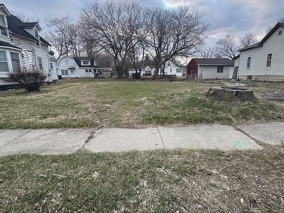 1st image of 68 Lake St
