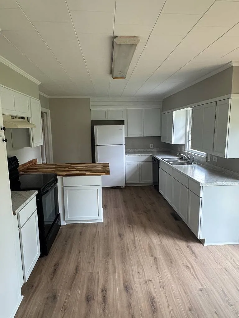 605 North 9th Street - 1 — Photo 3