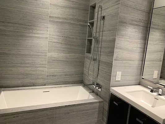 Rented by Azimuth Realty Corp | media 3