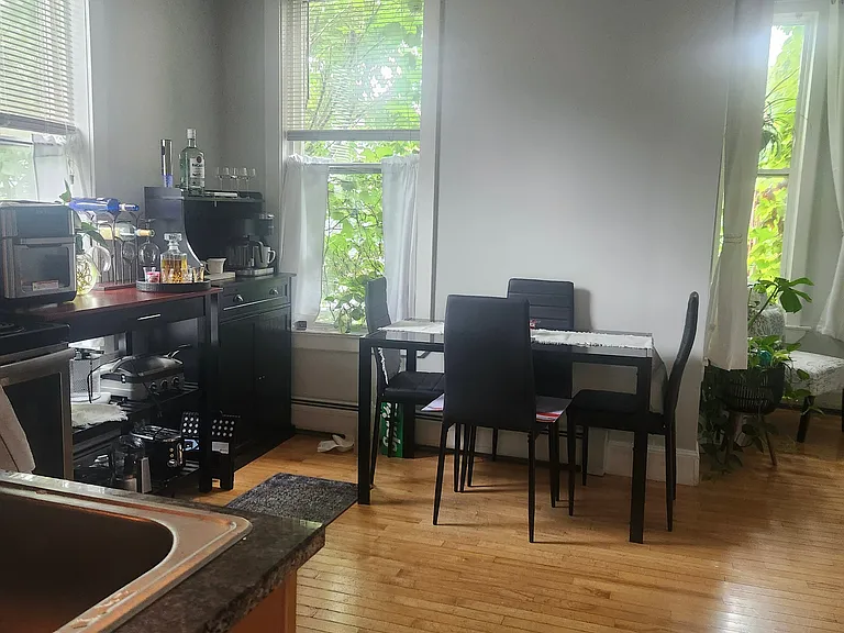 523 Cumberland Ave #4 — Photo 6