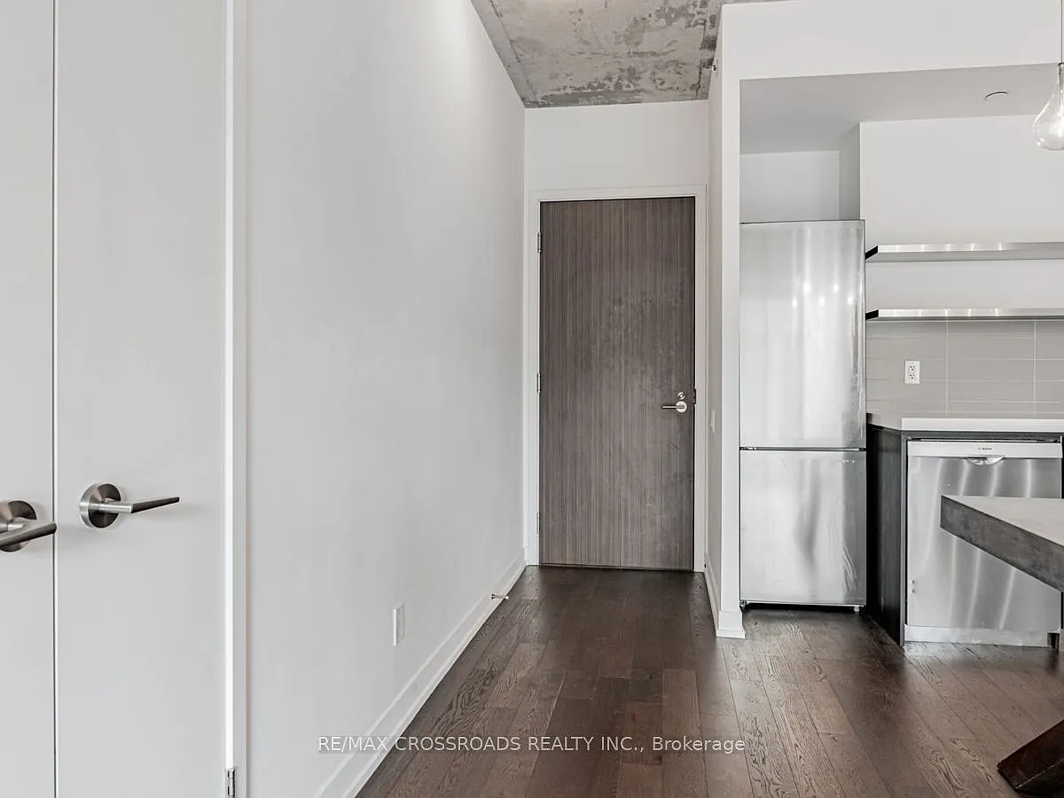 2 bed, $4,000 — Photo 3