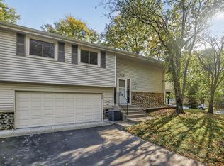 1243 Timbershore Ln, Eagan, MN 55123