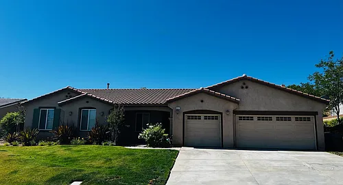 5552 Las Brisas Ter Photo 1