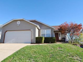 822 Oak Ave, Valley Park, MO