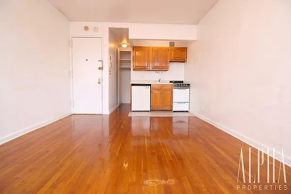 Rented by Alpha Properties NYC I LLC | media 24