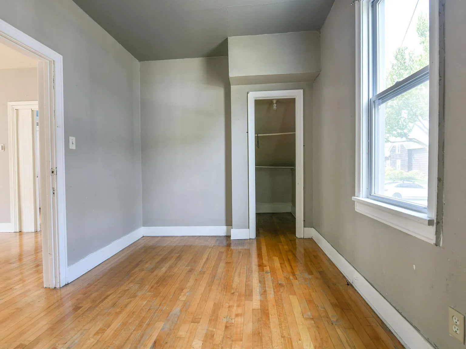 1215 - 1217 Chicago - 1217 — Photo 2
