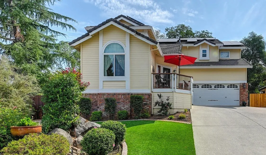 513 Adriana Pl photo 1