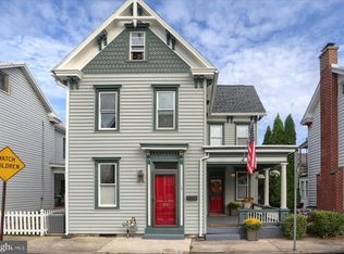 18 W Locust St, Mechanicsburg, PA