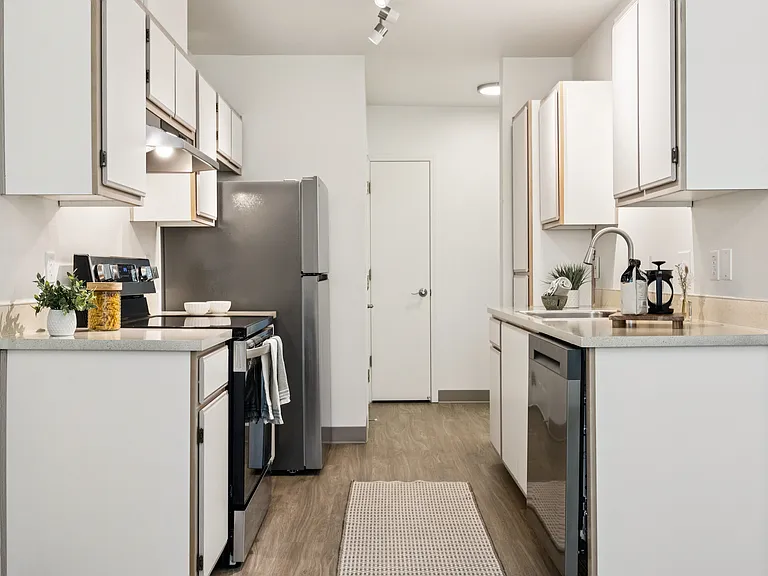 Nolan Ridge Apartments — Photo 13