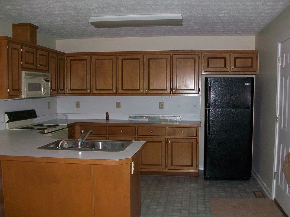 2nd image of 256 McGiboney Rd