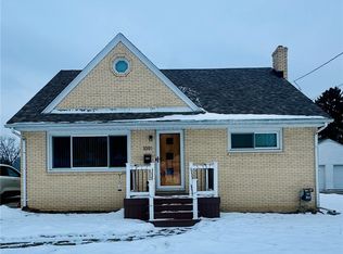 1091 Hadley Dr, Sharon, PA 16146