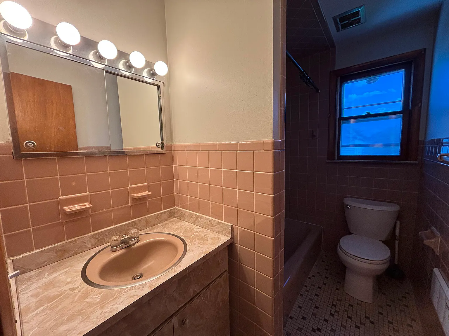 2 bed, $2,250 — Photo 4