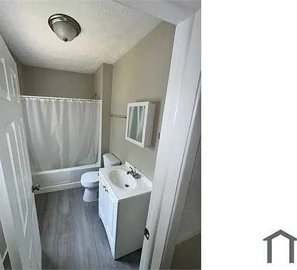 818 Wayside Rd #UP — Photo 2