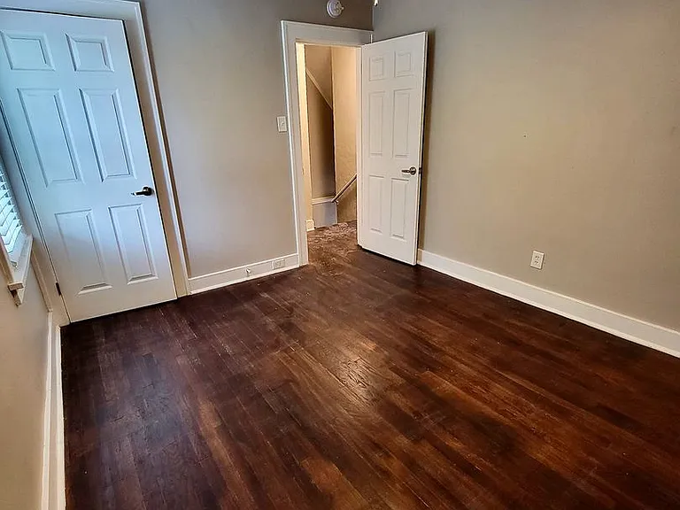 2048 Pioneer Ave — Photo 13